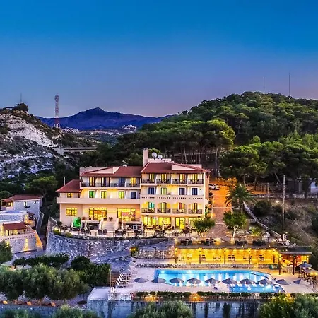 فندق Forest Park ريثيمنو